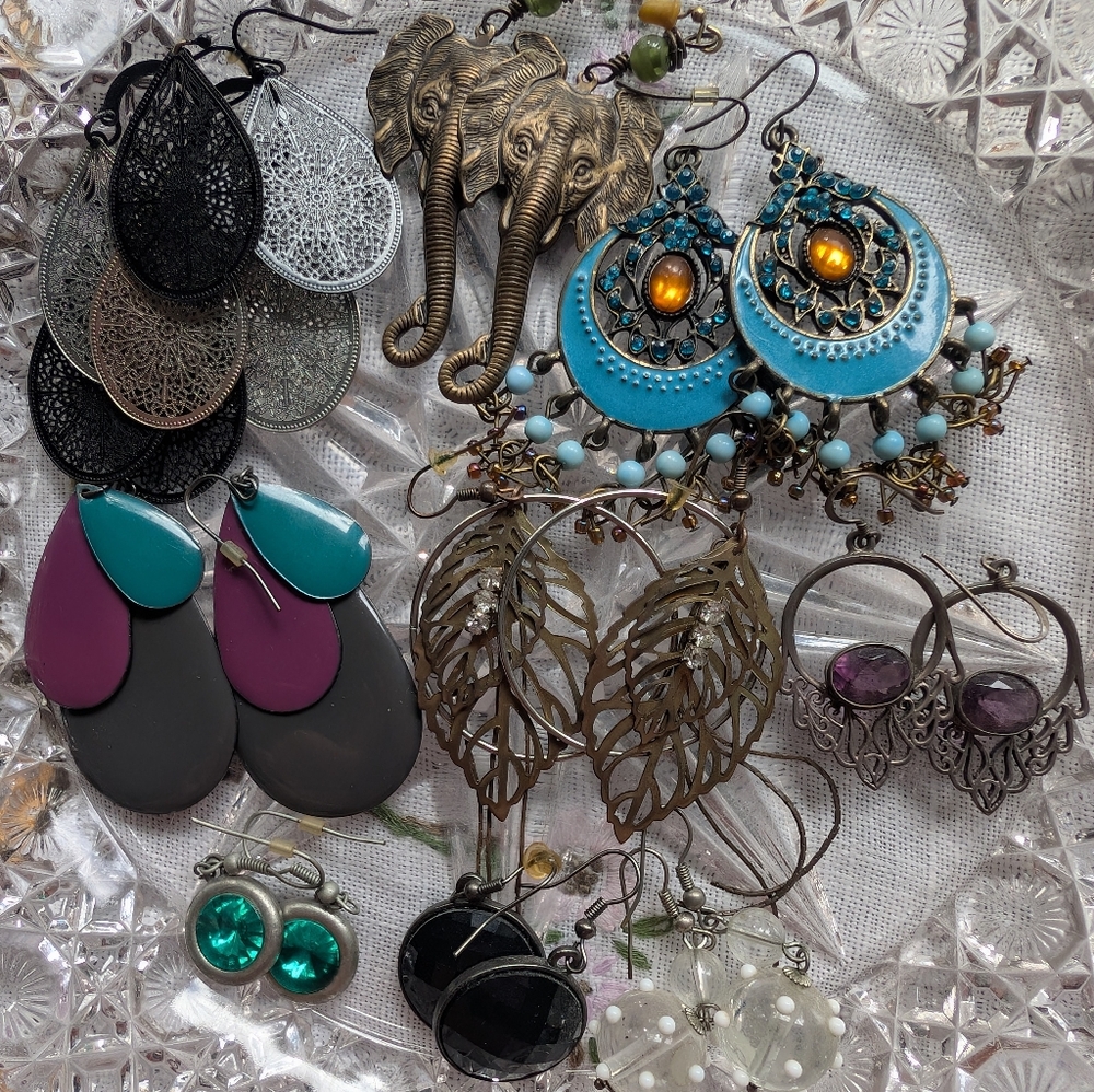 Bundle Mixed Color Earrings Set - Picture 5 of 5